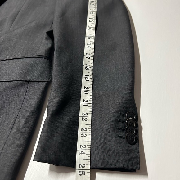 Hugo Boss 100% virgin wool men’s suit jacket size 38S 2button dark gray - Picture 8 of 16